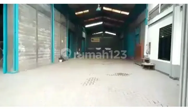 *Di Sewakan Gudang di Cibolerang*