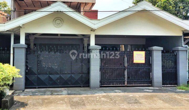 Rumah usaha di Kawasan Komersil Pusat Kota sidoarjo