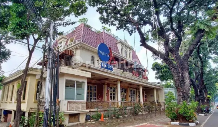 Gedung usaha ex Resto dan Caffe di kebayoran baru strategis design Village dgn lift