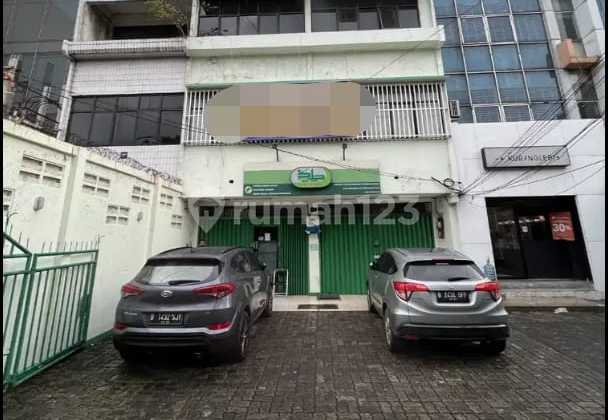 Ruko Gandeng dengan Letak Terstrategis