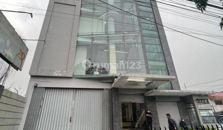 Gedung Kantor dekat ke Permata Hijau - Senayan, JakBar
 1