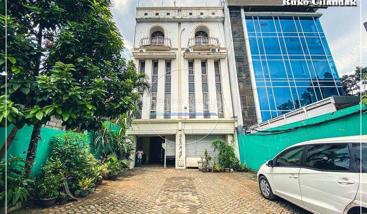 Gedung 5 Lantai di Pinggir Jalan Cilandak, Lebak Bulus 1