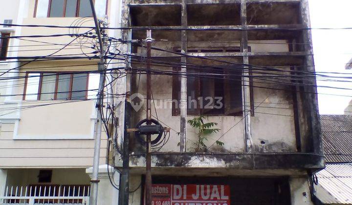 Rumah ruko tepi jl.umum 3lantai 1