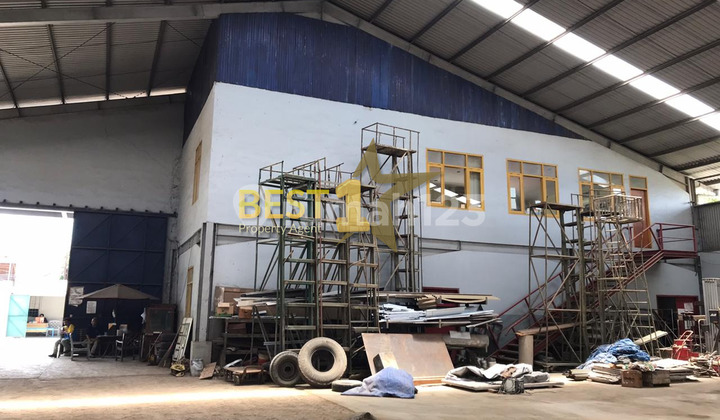 Good Warehouse Strategic Location in Gedebage, Bandung. Good Warehouse Strategic Location in Gedebage, Bandung.