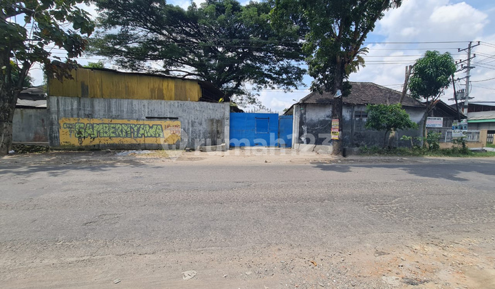 GUDANG HITUNG TANAH Di Jl. Solo - Purwodadi, Gondangrejo, Karanganyar, Solo 1