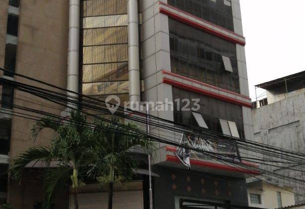 Gedung Di Area Sentra Bisnis, Pusat Kota Jakarta 2