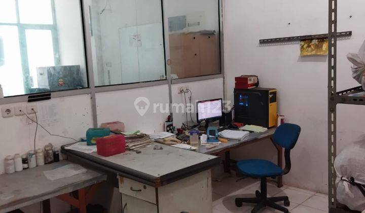 Ruko untuk kantor dan gudang kecil di Pangeran Jayakarta Jakarta Barat 2