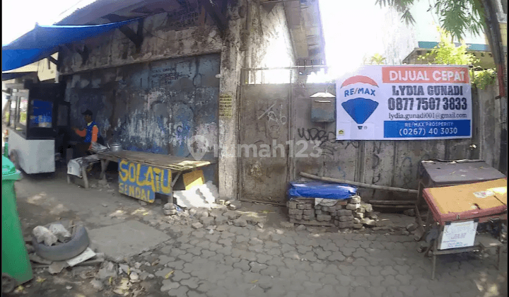 Di Jual Cepat (BU) ex Ruko pinggir jalan ramai Tuparev Cinangoh di Karawang Barat  2