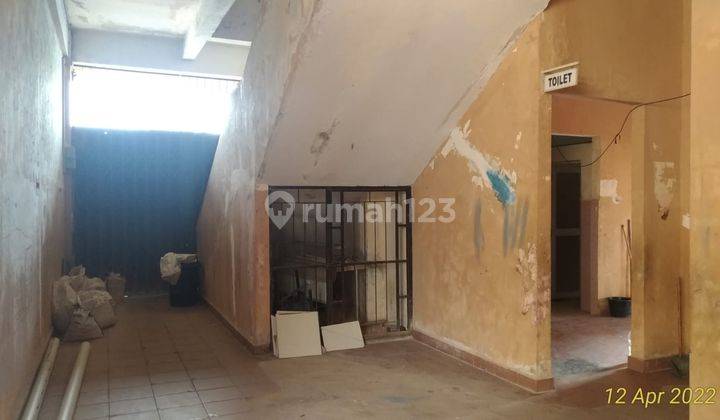 Di Jual Murah Gedung Sekolah Swasta  3½ Lantai  2