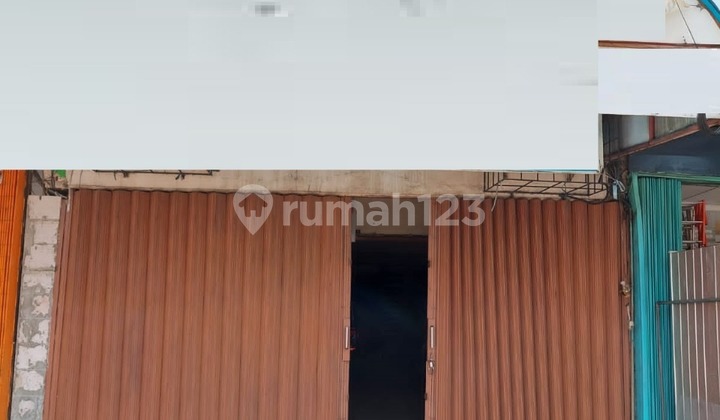Ruko Strategis di daerah Roxy , Jakarta Pusat