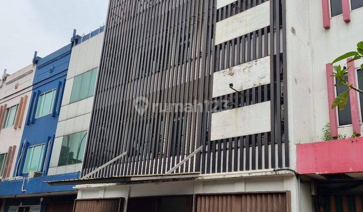 Ruko gandeng 3 lantai di serpong town square, tangerang dijual 1