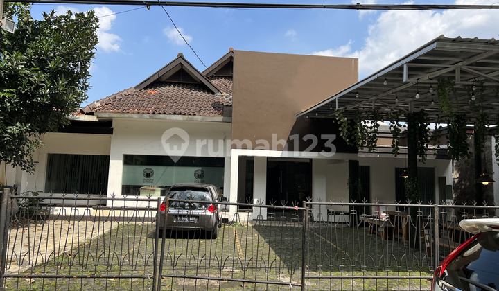 Dijual gedung komersial Bandung