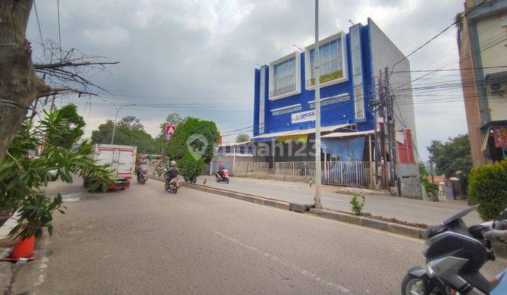 gedung Kantor dan  showroom di Jalan raya utama pusat kota depok* 2