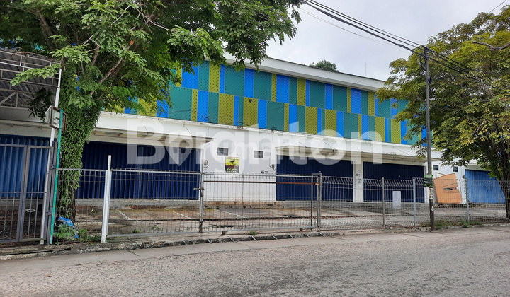 Affordable City Center RUKO Single Story Three Rows Versatile Loss