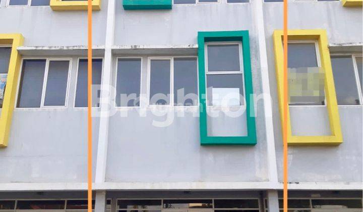 RUKO 1 PINTU 3 LANTAI SIAP PAKAI DI KOMPLEK OPI MALL 1