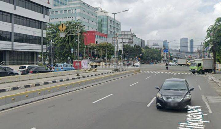 Gedung perkantoran di Balik Papan Jakarta Pusat. Lokasi super stategis, cocok untuk kantor, Perbankan, Klinik dan buat usaha lainnya. 2