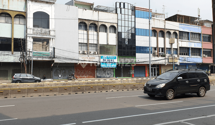 Ruko komersil 3 1/2 lantai di Kayai Caringin Jakarta Pusat. Cocok untuk kantor &amp; Usaha 1