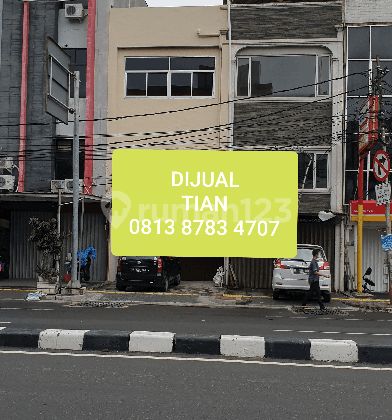 Ruko komersil siap huni 3 1/2 lantai di Biak Raya Jakarta Pusat.  Lokasi sangat strategis, bebas banjir &amp; Cocok untuk kantor dan usaha 1