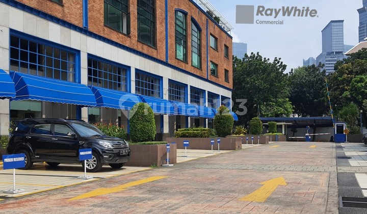 Ruko 4 Lantai di Mega Kuningan Barat, Setiabudi, Jakarta Selatan