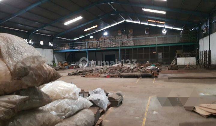 Gudang murah dan kantor jl Raya Narogong Bekasi 1