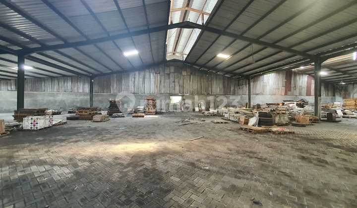 Gudang di RAYA MARGOMULYO, Lokasi Srategis- TAN - Gudang di RAYA MARGOMULYO, Lokasi Srategis- TAN -