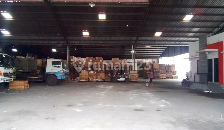 Warehouse in RAYA MARGOMULYO, Strategic Location - TAN - Warehouse in RAYA MARGOMULYO, Strategic Location - TAN -