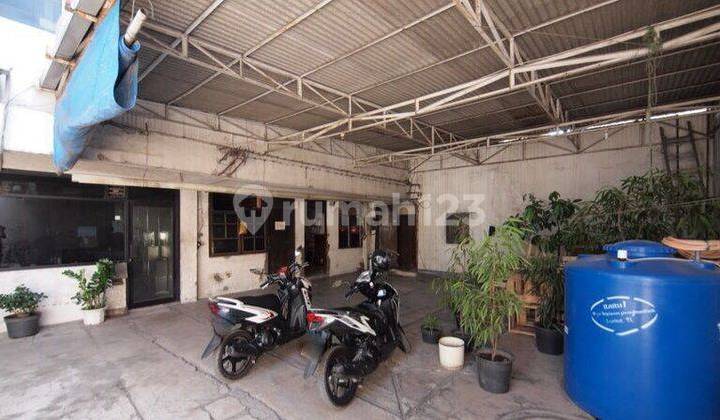 Garuda Main Road Commercial Space. Strategic, rarely available.