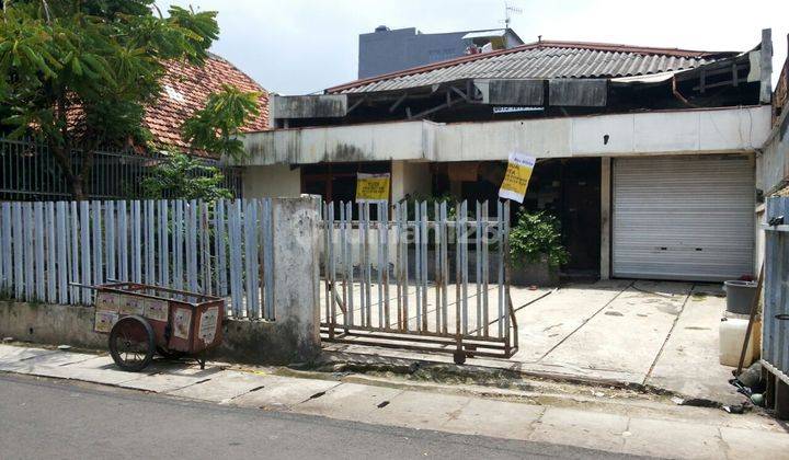 Rumah tua di Kebon Sirih Jakarta Pusat. 2