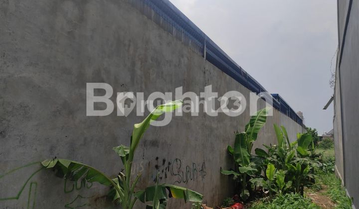 WAREHOUSE/LAND FORMER LARGE WORKSHOP BY THE ROAD ON MAIN HIGHWAY. WAREHOUSE/LAND FORMER LARGE WORKSHOP BY THE ROAD ON MAIN HIGHWAY.