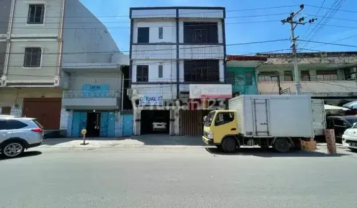 Ruko di Jalan Rajawali 1