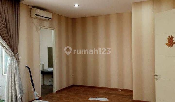 Ruko 3 Lantai Bagus Furnished Mainroad Jalan Laswi 2