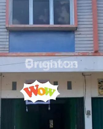 Shop House in Front of the Market 1