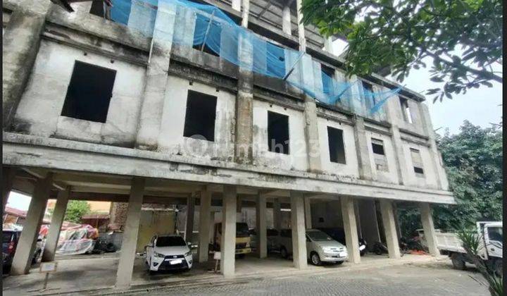 Di Jual Gedung / Ruko Harga  dekat harga NJOP di Duren Sawit, Jakarta Timur
 1