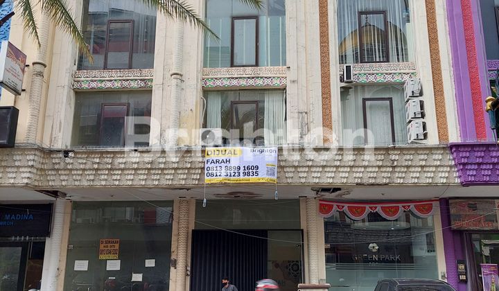 RUKO STRATEGIS " THE GREAT SALADDIN SQUARE" 3 1/2 LANTAI