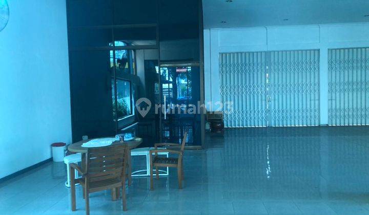 Kantor di Jalan Majapahit Semarang Timur 2