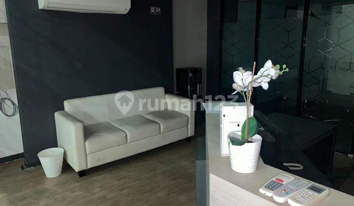 Kantor siap pakai di pusat bisnis jakarta