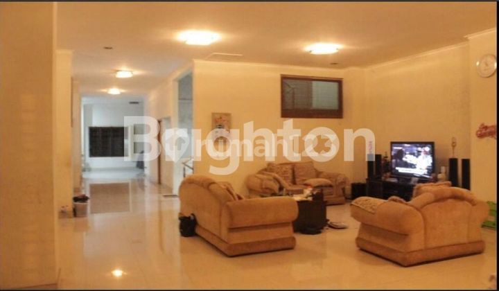 HOUSE AND COMMERCIAL PROPERTY. STRATEGIC LOCATION FACING THE MAIN ROAD IN SOROSUTAN, UMBULHARJO, YOGYAKARTA. 2