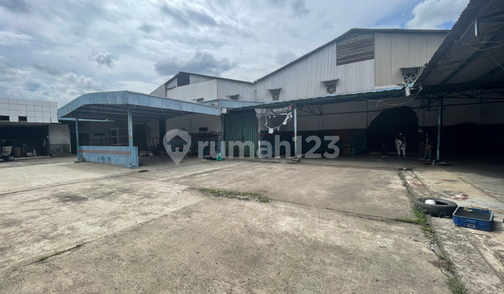Gudang di Cibinong Lokasi Strategis Pinggir Jalan Utam Gudang di Cibinong Lokasi Strategis Pinggir Jalan Utam
