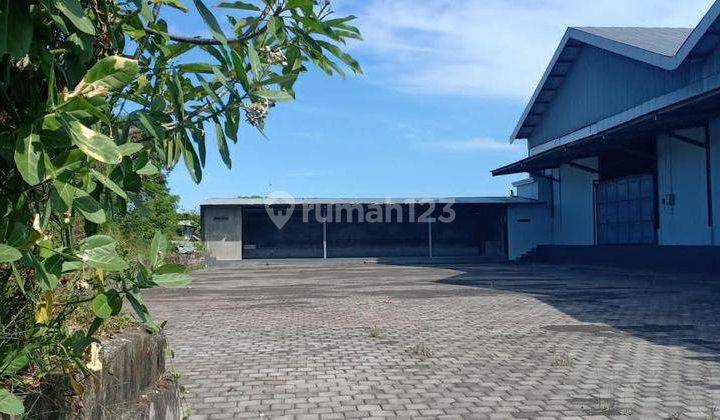 SPACIOUS WAREHOUSE IN EAST DENPASAR BY PASS IDA BAGUS MANTRA 2