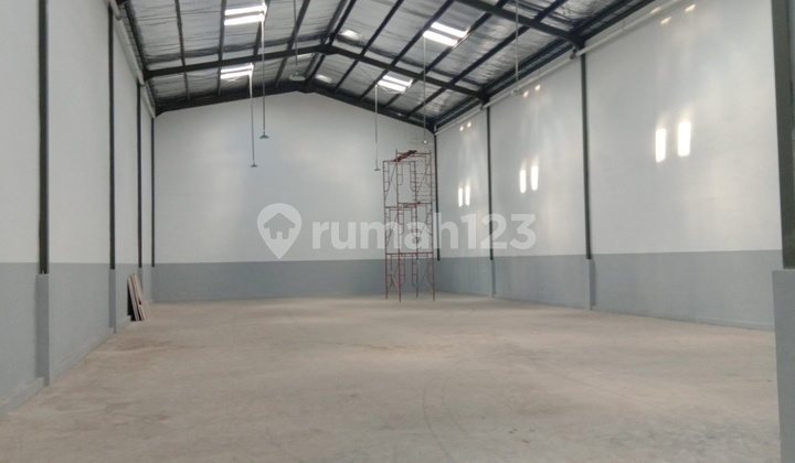 Warehouse at Bizpark in Good Condition and Ready to Move In.