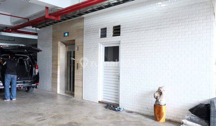 Dijual super murah bangunan kantor 6lt rapi di Kramat jakpus  2