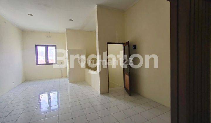 FAST SHOPHOUSE IN COKROAMINOTO VERY STRATEGIC LOCATION 2