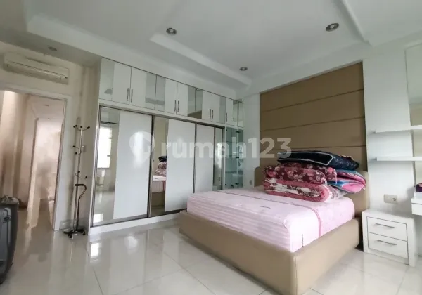 For Rent: Shop House Near Medan City Market Center Area 2