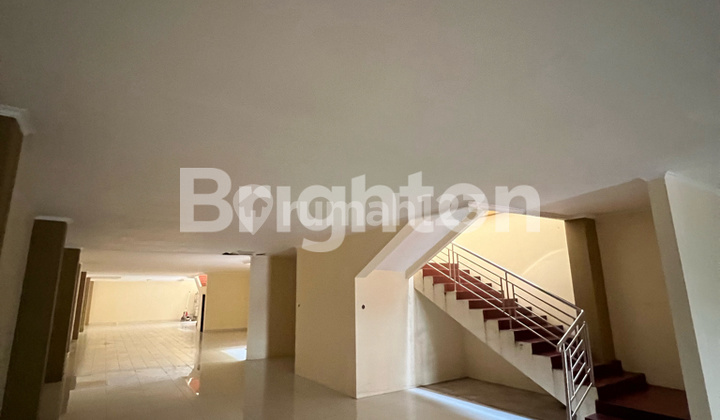 EXCLUSIVE TOWNHOUSE IN THE CITY CENTER!!!! READY TO USE!!! EXCLUSIVE TOWNHOUSE IN THE CITY CENTER!!!! READY TO USE!!!
