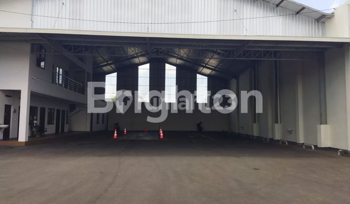 READY-TO-USE WAREHOUSE, STURDY BUILDING!!! TRUCK ACCESS!!!