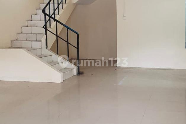 Strategic Commercial Ruko Ready for Business in Kebayoran Baru, South Jakarta 2