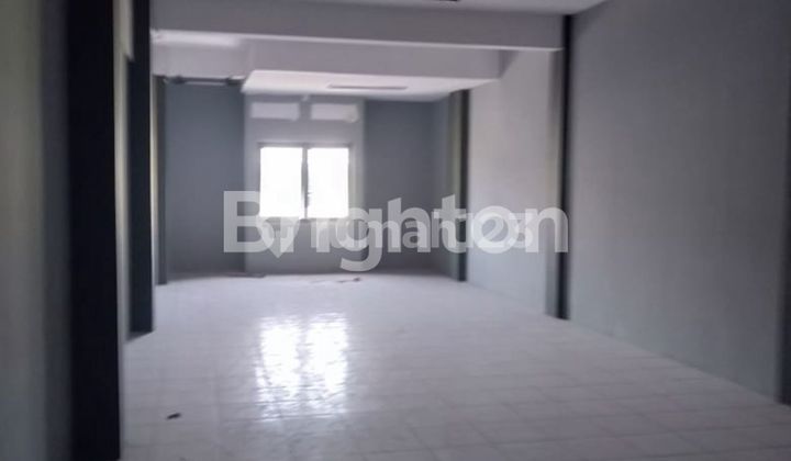 READY-TO-USE SHOPHOUSE! HONGGOWONGSO!! SUITABLE FOR ANY BUSINESS!!! 2