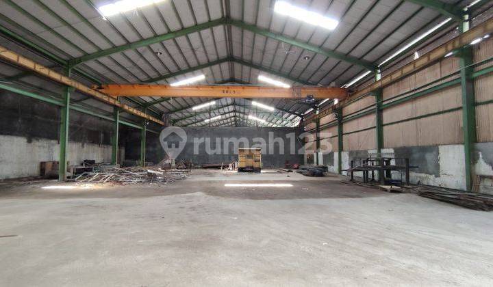 Good Spacious 1000 sqm Warehouse in Cakung, East Jakarta Near Toll Road