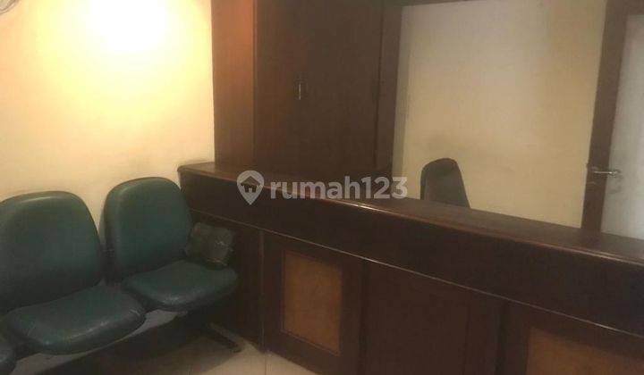 Gedung 4 Lantai Lokasi Bagus di Jalan Raya Jatinegara S5429 2