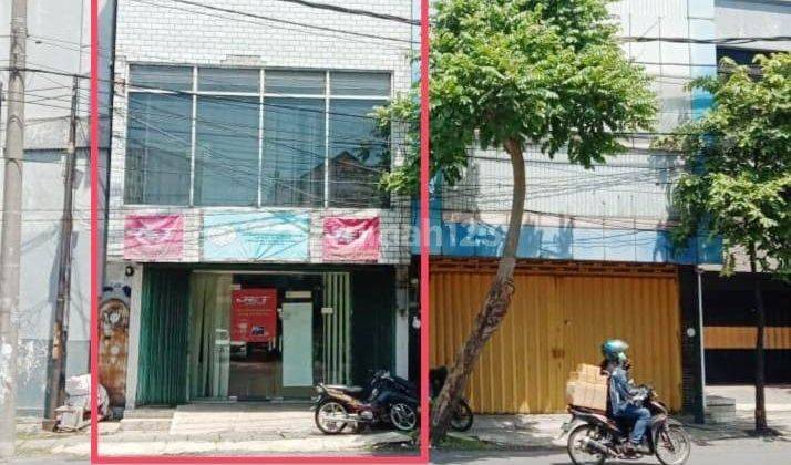 DISEWAKAN RUKO 3½ LT DI JALAN PAHLAWAN - SURABAYA PUSAT 1